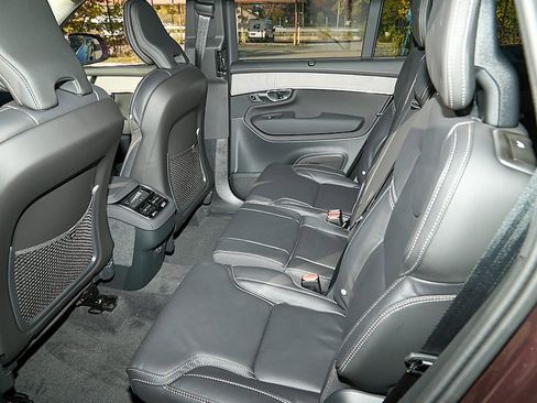 New 2026 Volvo XC90 B5 Ultra w/ Protection Package image 20