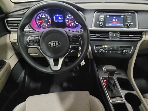 Used 2017 Kia Optima LX FWD image 22