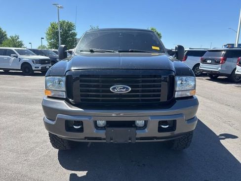 Used 2004 Ford F250 Harley-Davidson AWD/4WD image 2