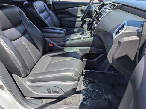 Used 2023 Nissan Murano SV image 29