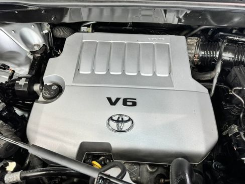 Used 2010 Toyota Highlander Limited AWD/4WD image 41