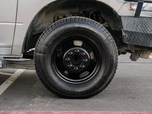 Used 2018 RAM 3500 Tradesman w/ Chrome Appearance Group image 5