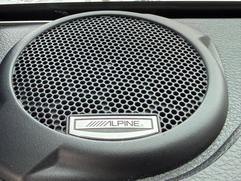 Used 2016 Jeep Wrangler Unlimited Sahara image 35