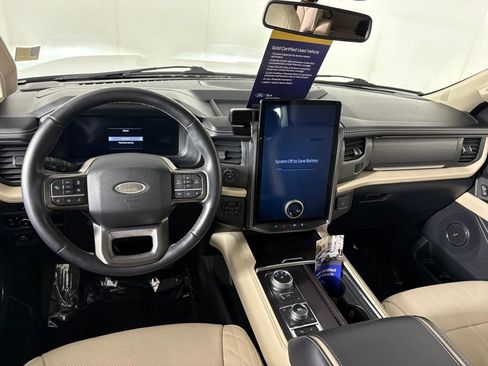 Certified 2024 Ford Expedition Max Platinum image 27