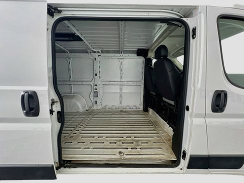 Used 2025 RAM ProMaster 2500 w/ Convenience Group FWD image 38