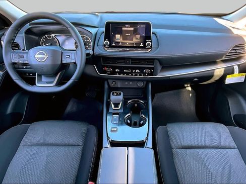 New 2026 Nissan Rogue SV w/ Cold Weather Package FWD image 5