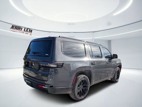 New 2026 Jeep Grand Wagoneer Limited AWD/4WD image 3