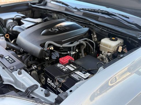 Used 2019 Toyota Tacoma TRD Off-Road image 76