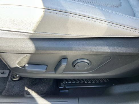 New 2026 Hyundai Tucson Limited image 32