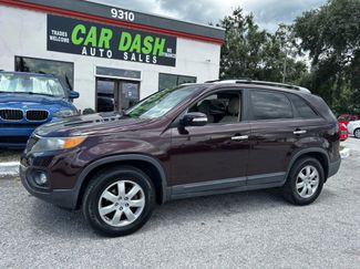 Used 2011 Kia Sorento LX w/ Convenience Pkg image 1