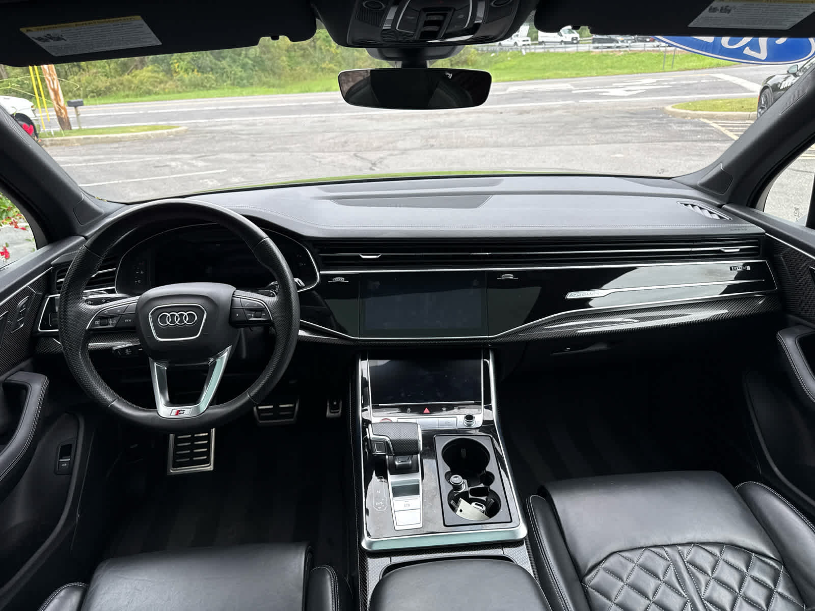 Used 2023 Audi SQ7 Premium Plus w/ Towing Package AWD/4WD image 22