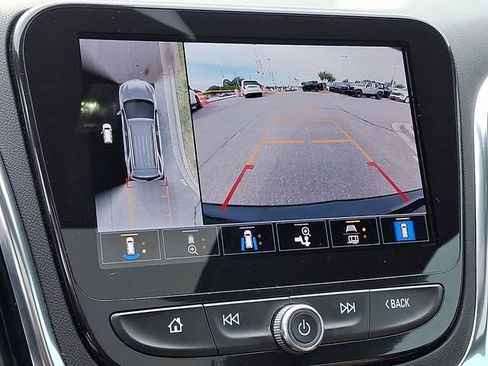 Used 2023 Chevrolet Equinox Premier FWD image 15