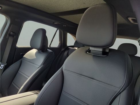 Certified 2026 Mercedes-Benz GLC 300 image 19