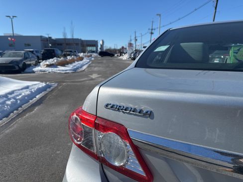 Used 2013 Toyota Corolla LE image 10