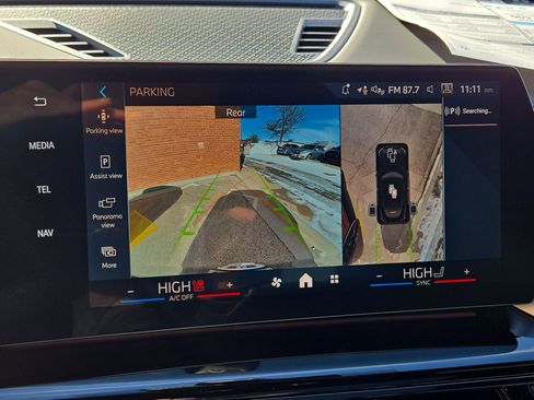 Used 2026 BMW X2 xDrive28i image 18