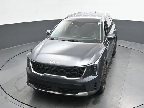 Used 2024 Kia Sorento S FWD image 35