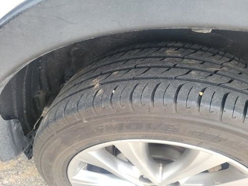 Used 2015 Toyota RAV4 Limited image 3