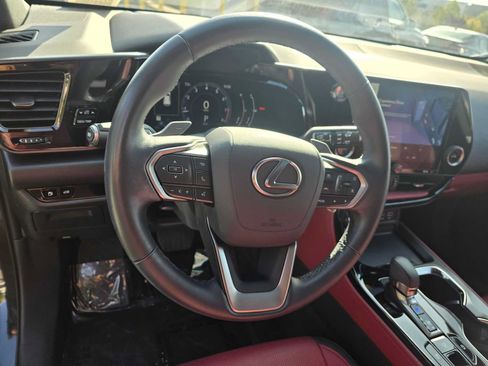 Certified 2025 Lexus NX 250 FWD image 25