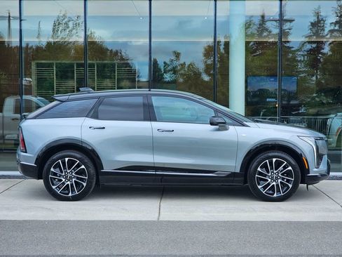 New 2026 Cadillac Optiq Sport 1 AWD/4WD image 6