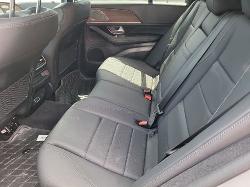 Used 2025 Mercedes-Benz GLE 450 4MATIC image 5