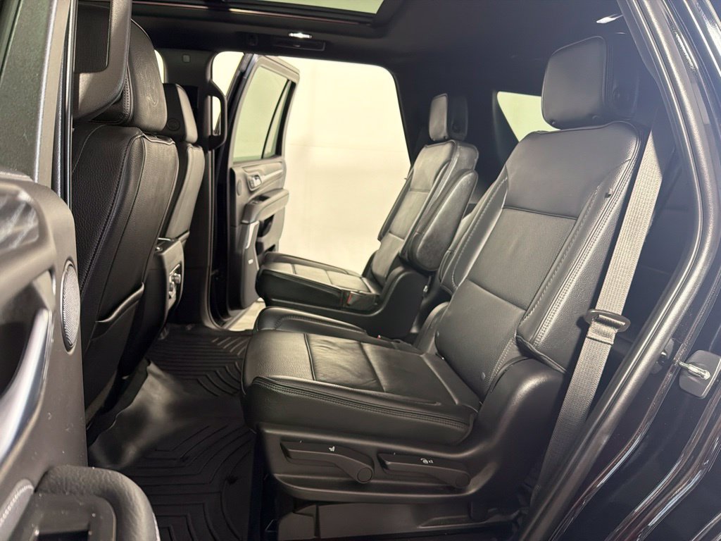 Used 2022 GMC Yukon Denali AWD/4WD image 19
