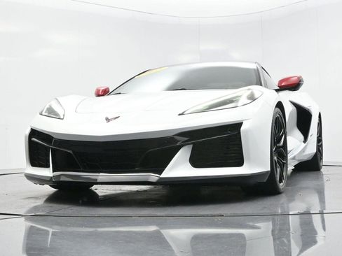 Used 2023 Chevrolet Corvette Z06 w/ Stealth Interior Trim Package RWD image 38