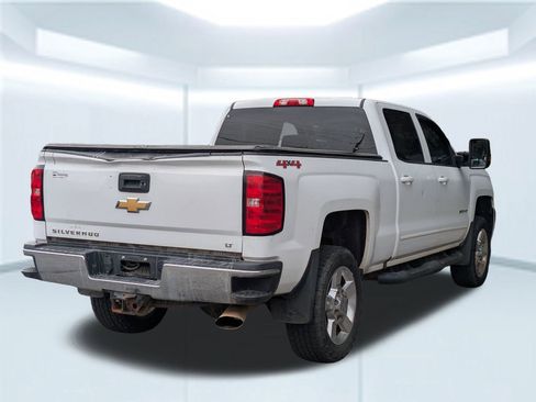 Used 2017 Chevrolet Silverado 2500 LT w/ LT Convenience Package image 6