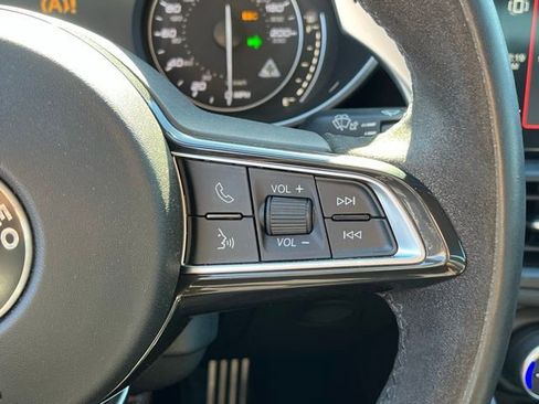 Used 2023 Alfa Romeo Giulia Quadrifoglio w/ Active Assist Plus Package image 19