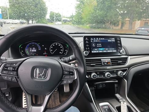 Used 2022 Honda Accord Sport image 24
