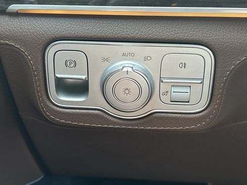 Certified 2025 Mercedes-Benz GLS 450 4MATIC w/ AMG Line Exterior image 25