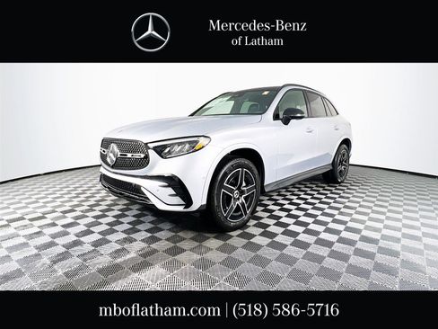Used 2025 Mercedes-Benz GLC 300 GLC 300 image 1