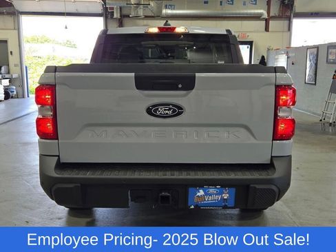 New 2025 Ford Maverick XLT w/ XLT Luxury Package AWD/4WD image 16