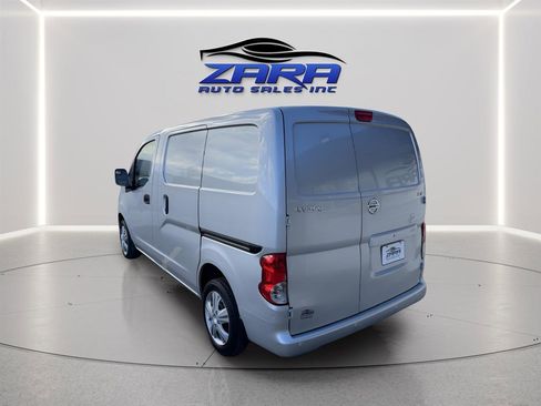 Used 2020 Nissan NV200 SV w/ Sliding Glass Door Package image 8