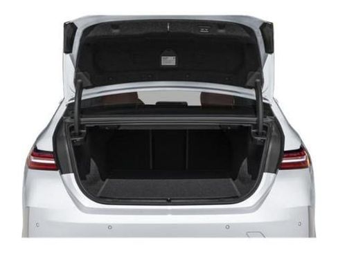 New 2026 BMW 540i xDrive w/ M Sport Package AWD/4WD image 11