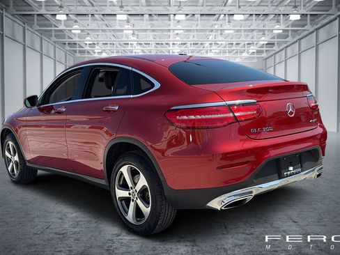 Used 2017 Mercedes-Benz GLC 300 4MATIC Coupe image 3