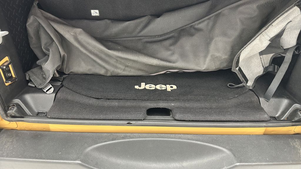 Used 2013 Jeep Wrangler Sport AWD/4WD image 17