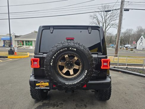 Used 2018 Jeep Wrangler Unlimited Sahara image 24