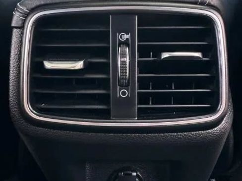 Used 2021 Genesis G70 3.3T w/ Sport Package RWD image 48