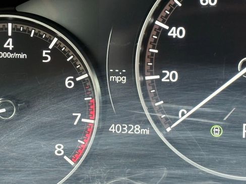 Used 2024 MAZDA MAZDA3 s FWD image 29
