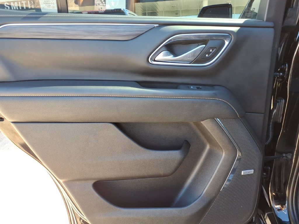 Used 2023 GMC Yukon SLT RWD image 19