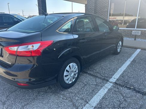 Used 2013 Ford Focus S FWD image 5