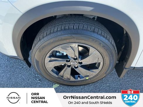 New 2026 Nissan Rogue SV image 9