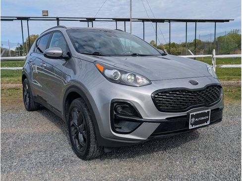 Used 2022 Kia Sportage Nightfall Edition AWD/4WD image 3