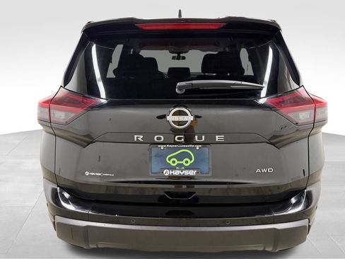 Used 2024 Nissan Rogue S AWD/4WD image 11