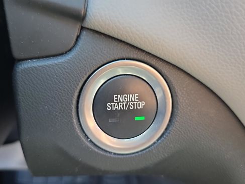 Used 2023 Chevrolet Equinox LT image 22