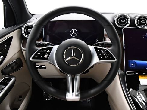 New 2026 Mercedes-Benz GLC 300 4MATIC image 8