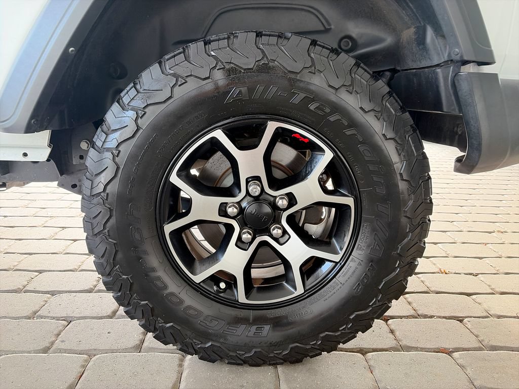 Used 2023 Jeep Wrangler Sport AWD/4WD image 33