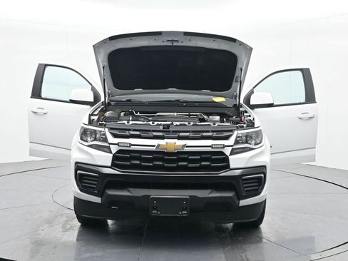 Used 2022 Chevrolet Colorado LT w/ Fleet Safety Package image 38