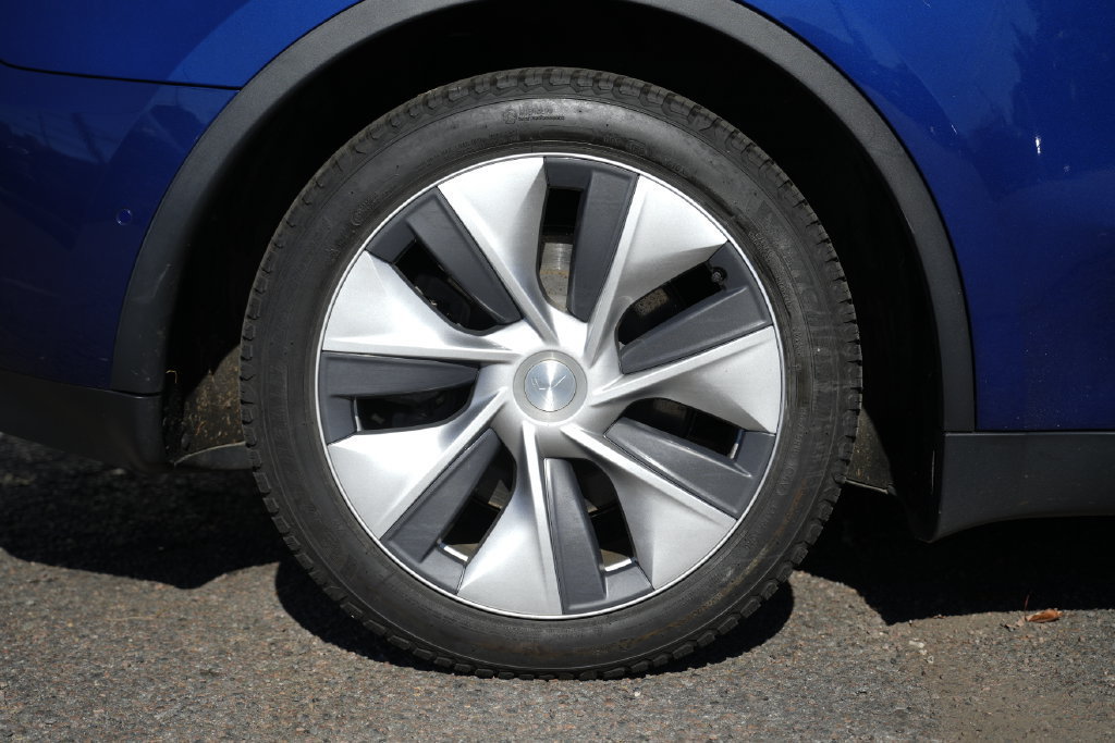 Used 2020 Tesla Model Y Long Range AWD/4WD image 11