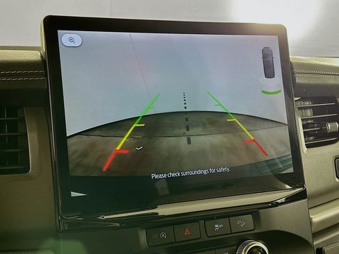 Used 2024 Ford Expedition Max XLT image 23